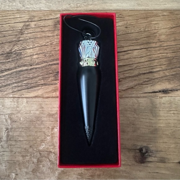 NEW IN BOX Christian Louboutin Velvet Matte Lipstick~Bare Rococotte(013M) 💋 - Picture 8 of 13